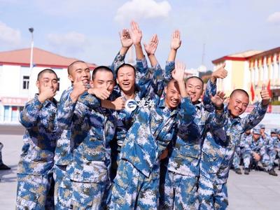 热血新兵连，只有经历了才知道！