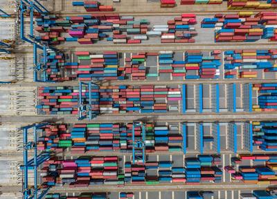 港口经济哪家强？带你见识见识智慧青岛港！