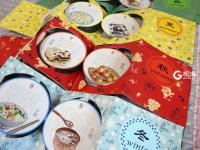 走！跟着这位姑娘走进立体书的“折叠世界”