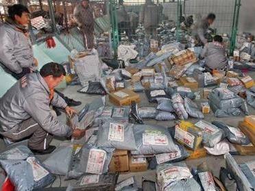 八部门：快递包装绿色转型，到2025年电商快件基本实现不再二次包装