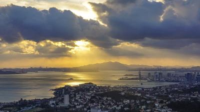 太惊艳！太平山电视塔上观前海云霞