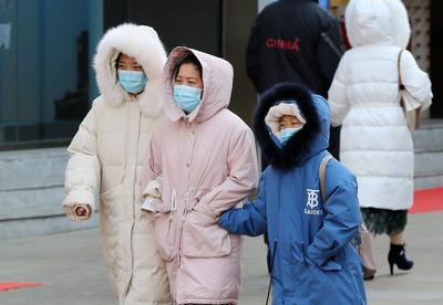 今冬首场寒潮来袭，下雪啦！