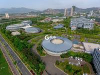 航拍青岛奇幻建筑：打造“中国蓝色硅谷” 