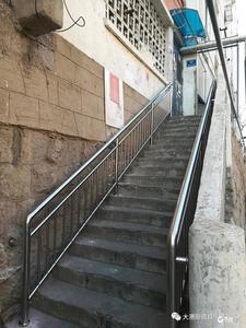 楼梯换“新”得民心，市北区大港街道“党群e家”显实效 