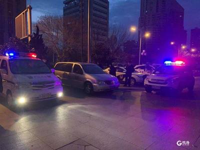 集中搜查这些“老赖”！有的欠工人工资、有的拒不赔人身损害费...市南法院展开“冬暖”涉民生执行行动