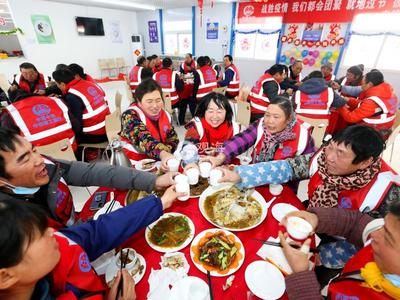 城阳给外来务工人员发“红包”了，领取方法看这里！