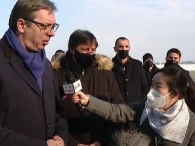 塞尔维亚总统武契奇寒风中迎接中国新冠疫苗，称自己接种的可能性非常大