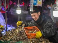 走起！进了腊月门，带你云逛海鲜市场