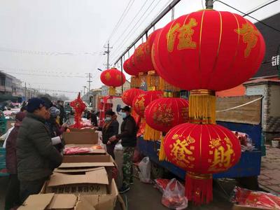 三市乡民赶年集  “土特产”最“吃香”  胶州市铺集镇铺上大集年味浓