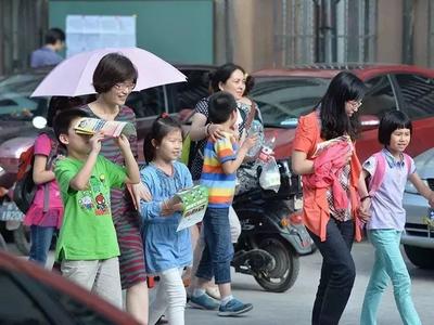 家庭教育法草案：家庭教育不得有任何形式家庭暴力
