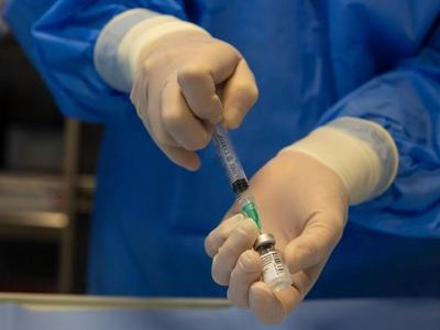 中疾控：感染过新冠病毒者暂不建议接种疫苗，是否需要每年接种待继续研究