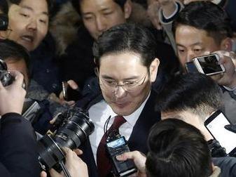 韩国三星电子副会长李在镕行贿案重审获刑2年6个月，当庭被捕