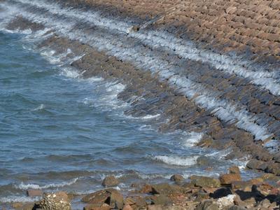 海冰覆盖的红礁石，见过吗？