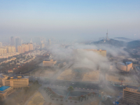 如梦似幻！青岛海滨再现平流雾美景