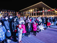 500架无人机升空迎新年