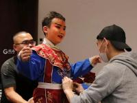 梨园小将闹新春 欢天喜地真热闹