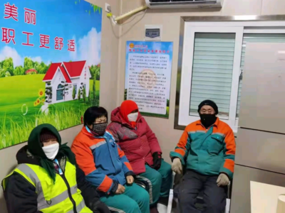 天冷，户外劳动者进来暖暖身，城阳棘洪滩街道开放5处户外劳动者驿站