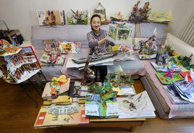 走！跟着这位姑娘走进立体书的“折叠世界”
