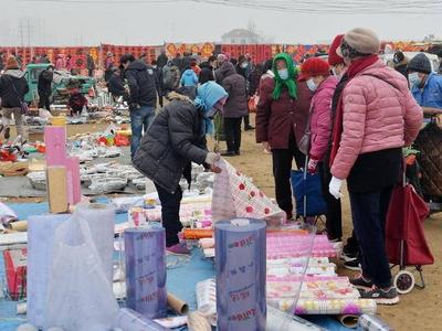 春节将至年味浓，夏庄大集人气旺