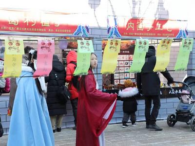 穿汉服迎新年，即墨古城别样美