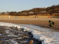 不光结冰，大海都被逼得冒烟了