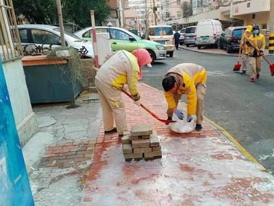 数万名环卫工人、4000名供热维修人员坚守一线，假期青岛城市运行平稳有序
