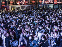 500架无人机升空迎新年