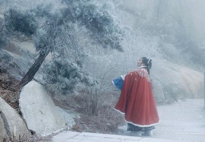 云海在前，雾凇在后，崂山又美出新高度！