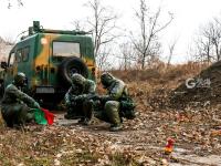 野外驻训 看防化兵们的必备技能