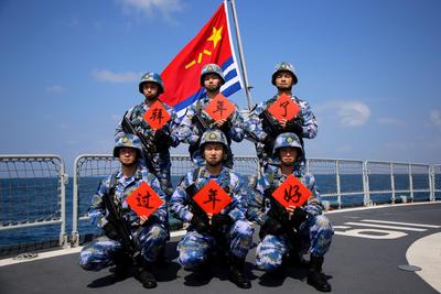  一切为了祖国 海军护航编队远海过新年