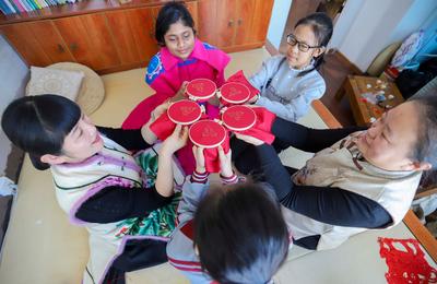 外国留学生就地过年 “花式”感受中国年味