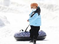 青海：乐享雪趣迎春来