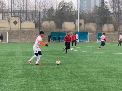 检验冬训成果、考察试训队员，海牛热身小胜青春岛