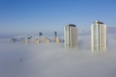 航拍平流雾美景 如梦似幻宛如仙境