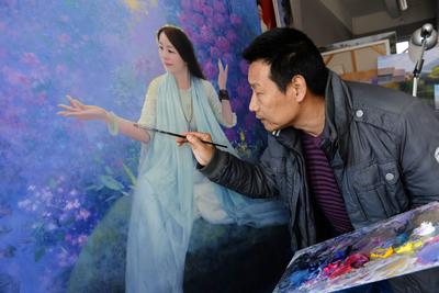 就地过年  画家村里翰墨飘香