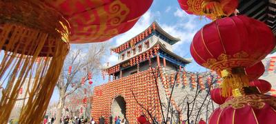 大红灯笼闹新春！即墨古城年味十足