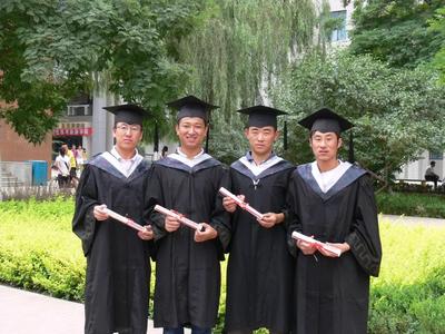 这是牺牲英雄读大学时的画面！母校发声，老师同学回忆泪奔