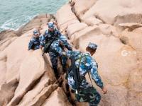 野外驻训 看防化兵们的必备技能