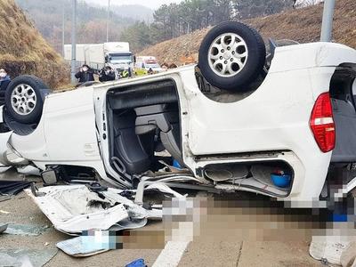 韩国一高速路段发生严重车祸，致10名中国公民死伤
