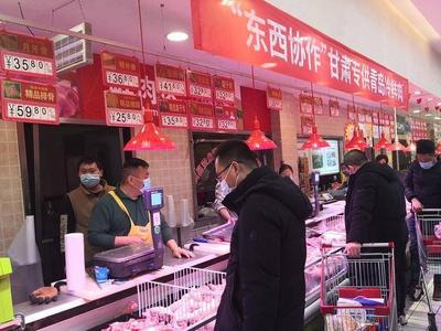 春节期间，李沧设置9处储备蔬菜销售投放点、13处储备肉投放点