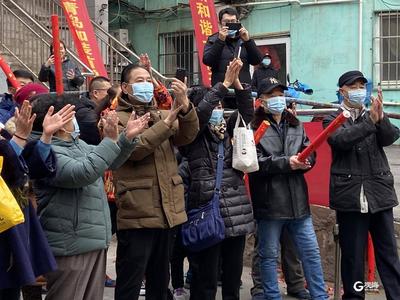 全区已交付使用的加装电梯达7部 市北又一老楼变身“电梯房” 