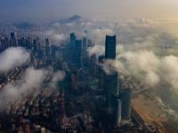 青岛现平流雾奇观，云蒸霞蔚宛如仙境！