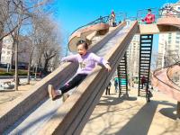 沧口公园大滑梯：实拍41年前的“老网红”