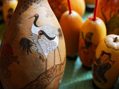 年味浓 手艺人葫芦烙画庆新春