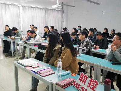 青岛科技大学启动首届“就业嘉年华”，将举办15场就业双选会