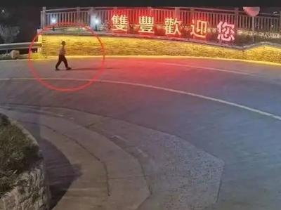 “爱我还是爱作业？”11岁男孩出走：妈妈变了