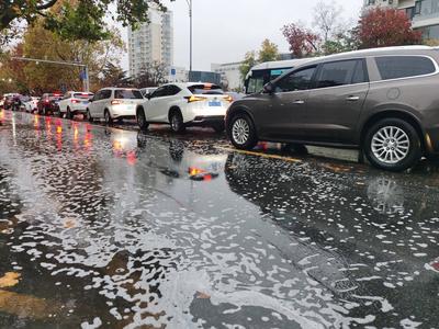 沙尘泥雨轮番来袭，洗车也得挑日子！全国洗车地图给你指路