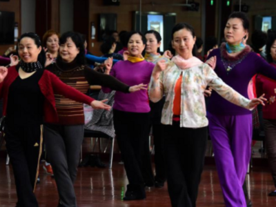 英语、小儿推拿、照片后期……市老年大学确定4月6号复课，看看都有哪些课