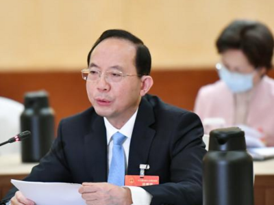 热搜第一！建议：允许退休独生子女父母随子女落户