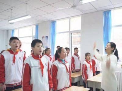 诵誓词、唱红歌…莱西“开学第一课”别开生面